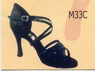�33� 7 ��